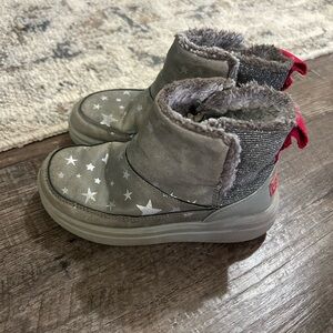 Hey Dude Kids Boots with Star Pattern